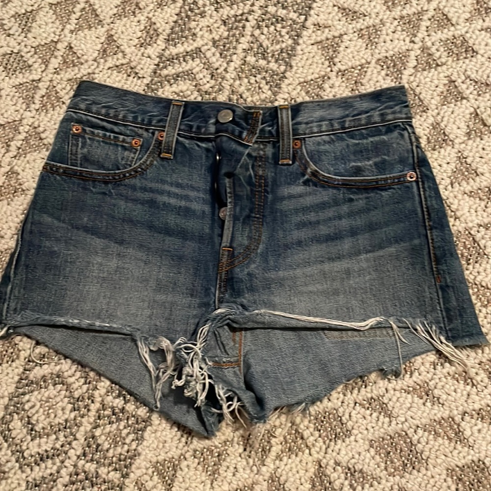 Levi’s high rise shorts